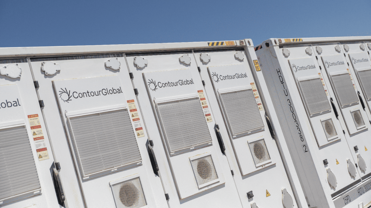Hiszpania podłączyła tylko 40 MW baterii w trzy miesiące – raport REE