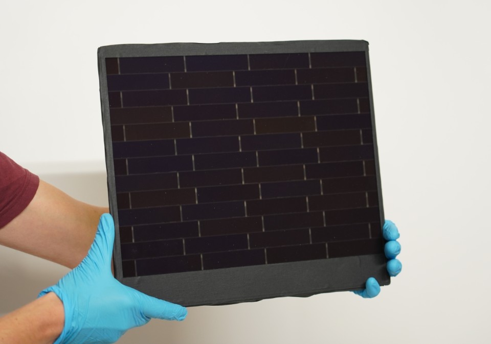 Rekordowa sprawność modułu PV: 34,4% dzięki technologii Shingle Matrix