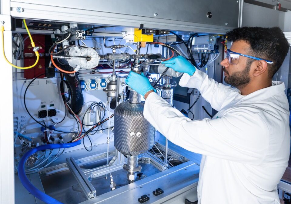 Badanie Fraunhofer ISE: technologie emisji negatywnych kluczem do neutralności klimatycznej