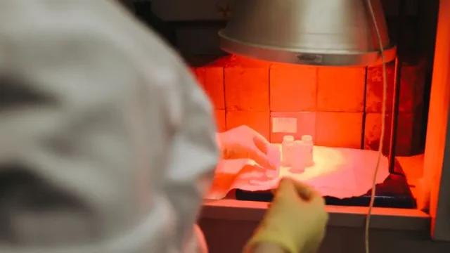 Francuscy naukowcy opracowują ogniwa termofotowoltaiczne o bardzo niskim paśmie wzbronionym