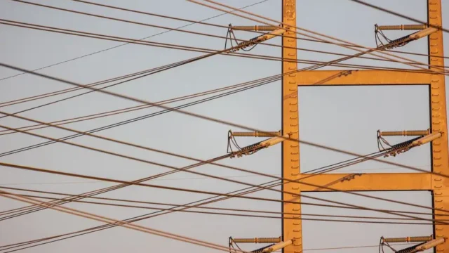 Projekt „Cable Age” wykorzystuje sztuczną inteligencję do szacowania wieku kabli niskiego napięcia