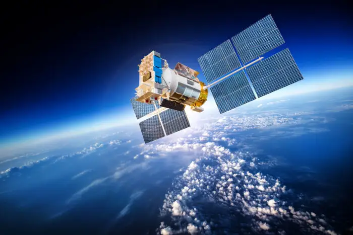 Ascent Solar rozszerza testy paneli CIGS dla misji kosmicznych