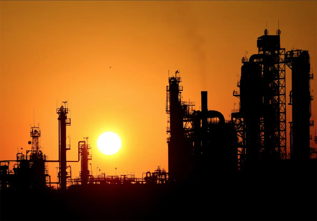 Brent w górę o 0,75% do 97 dolarów za baryłkę w obliczu napięć na linii USA–Iran
