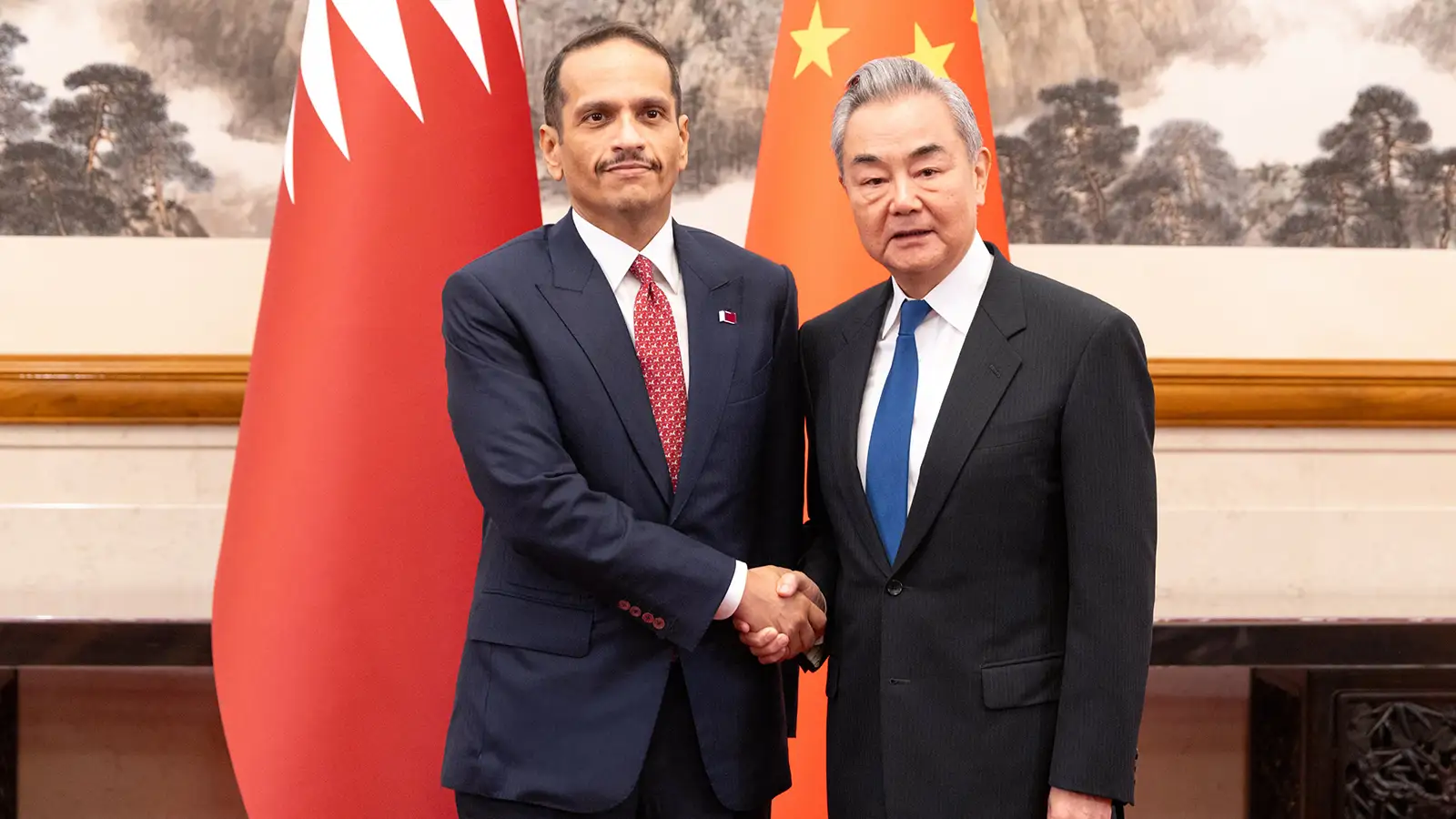 Chiny i Katar wzywają do stabilizacji globalnych dostaw energii i dialogu na Bliskim Wschodzie