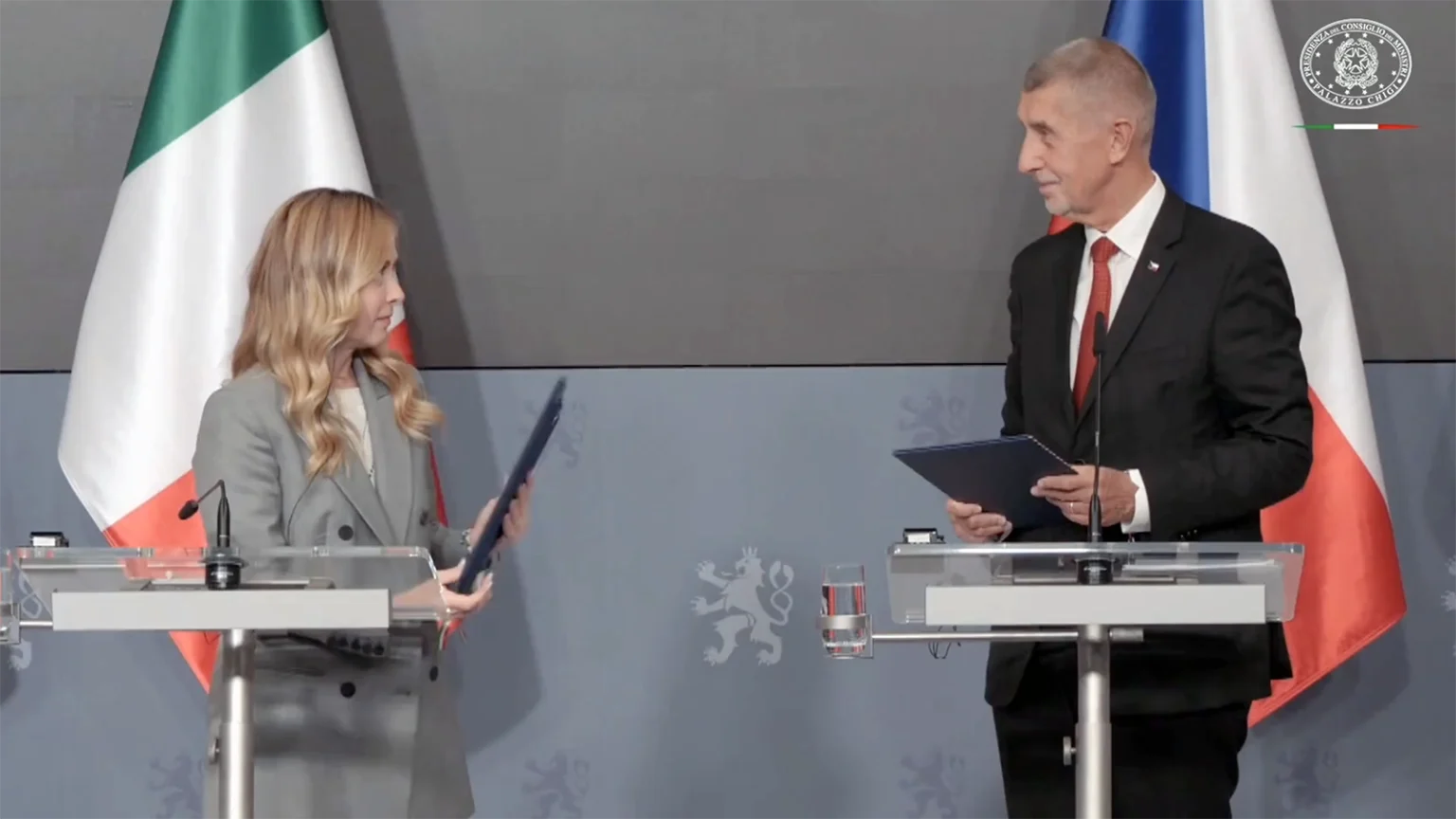 Włochy i Czechy zawierają sojusz energetyczny. Chcą zmiany unijnego systemu ETS