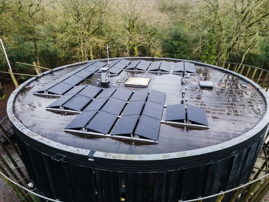 Over Easy Solar prezentuje pionowy moduł PV xM-3 o mocy 256 W