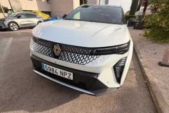 Renault Scenic E-Tech po liftingu: do 642 km zasięgu i nowa bateria NMC