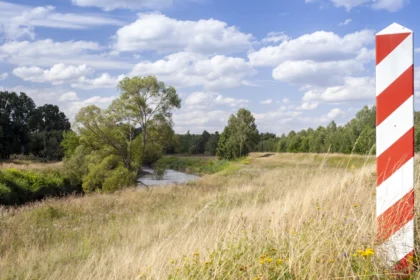 Szkody wojenne a ubezpieczenie nieruchomości na terenach przygranicznych