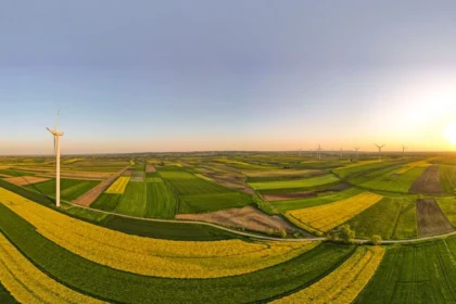 Bird & Bird doradza przy przejęciu 1 GW PV i 1,5 GW BESS przez PPC Renewables