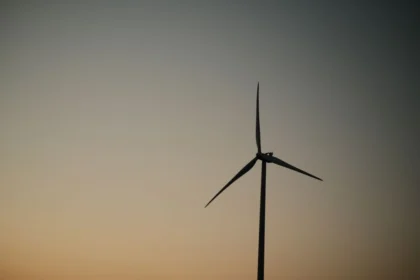 Berlin: Branża OZE protestuje przeciwko hamowaniu rozwoju odnawialnych źródeł energii