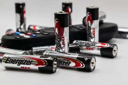 Revolta pozyskuje unijne dofinansowanie na domowy magazyn energii z jonami sodu