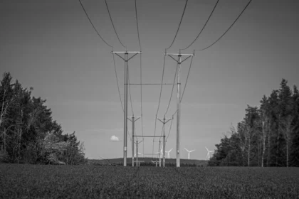 Finlandia wymaga wsparcia grid-forming dla nowych farm wiatrowych i słonecznych w słabych sieciach