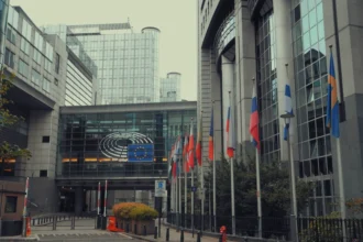 Rada UE przyspiesza oceny środowiskowe dla projektów OZE i net-zero